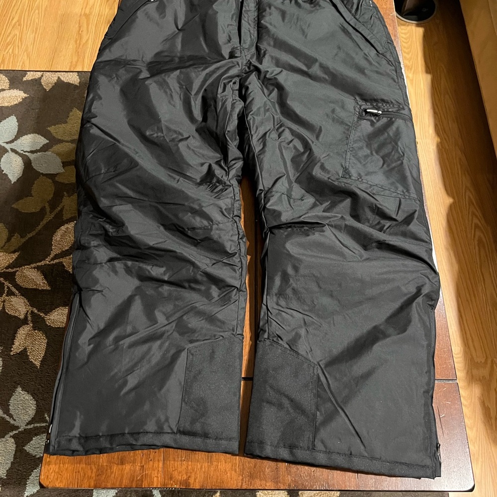 Men's Black Snow Pants never worn